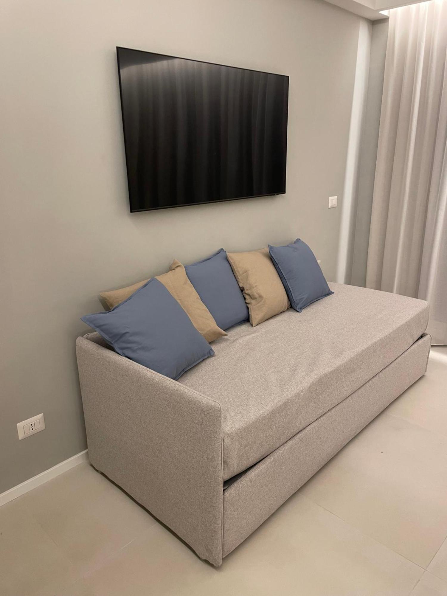 La Finestra Sul Mare Modern Apartment Giardini Naxos Cameră foto
